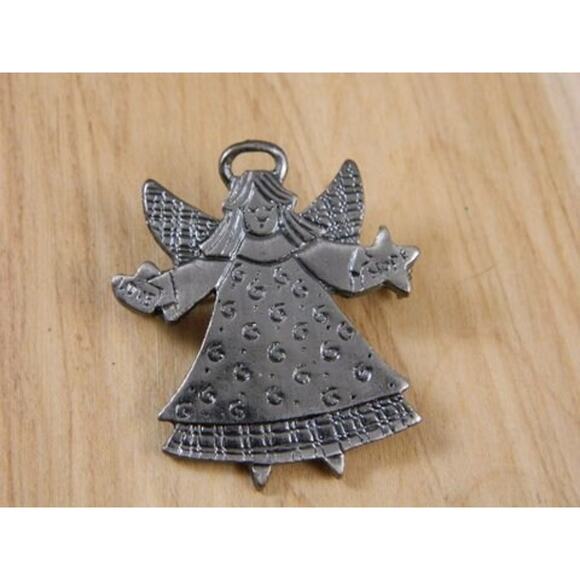 Vintage Angel Christmas Brooch, Vintage Christmas Brooch, Vintage Holiday Brooch - Picture 2 of 7